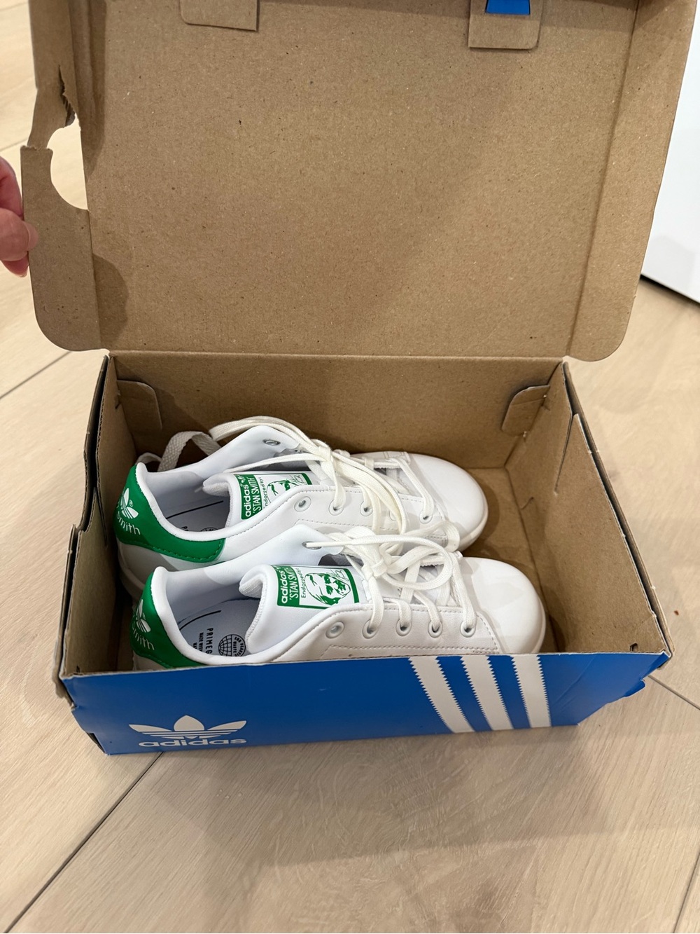 Brand new adidas kids Stan Smith shoes - white and green